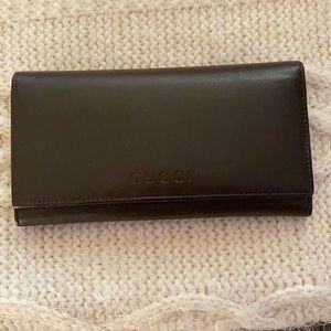 Authentic Gucci leather wallet